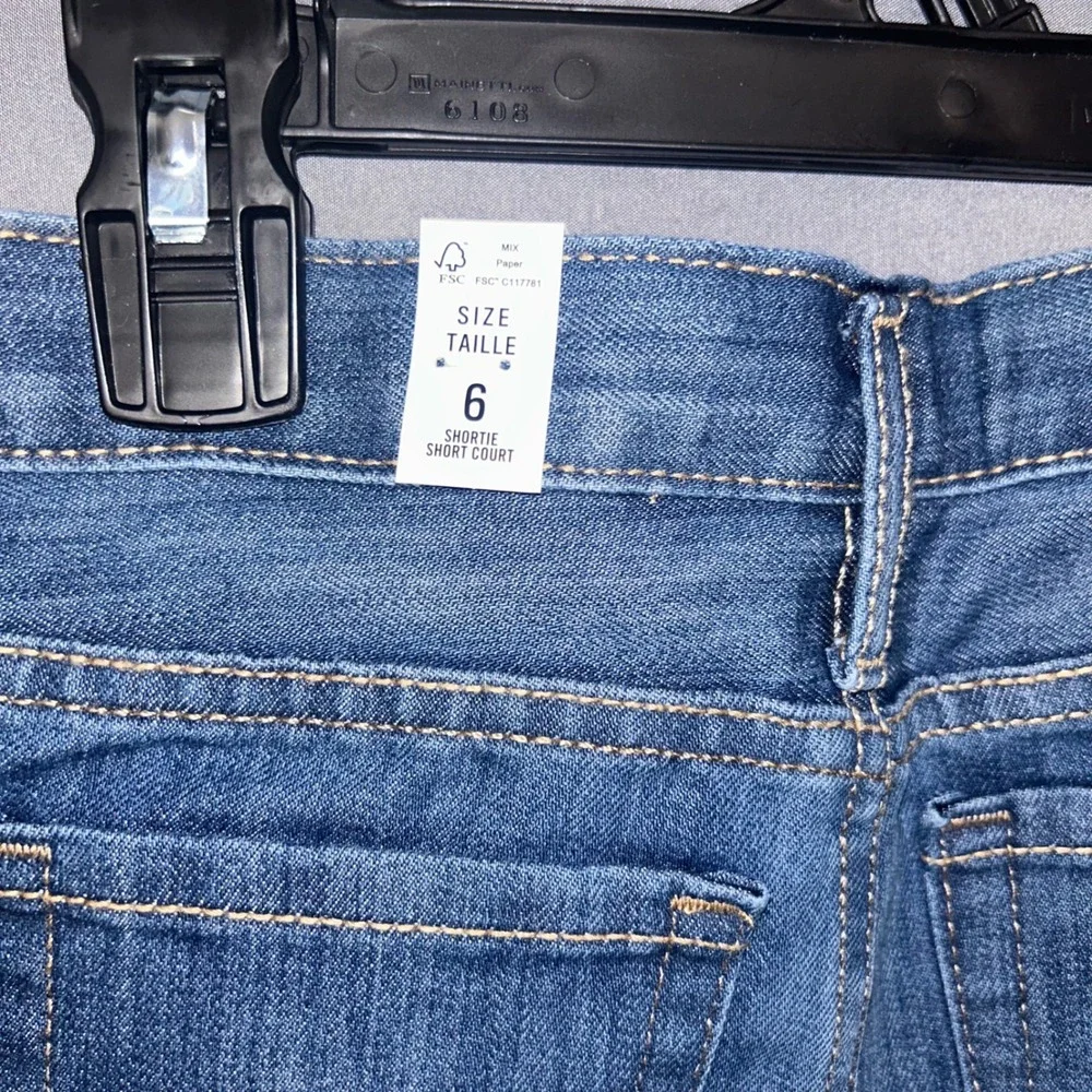 The Children's Place Girls Blue Denim Shortie Shorts Brooke Wash Size 6 NWT